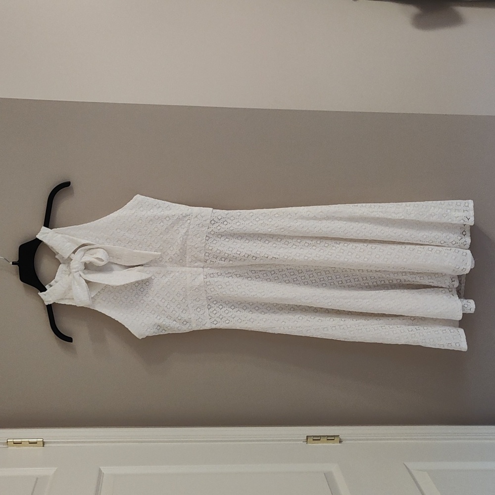 White Tahari Sleeveless Dress - Picture 3 of 16